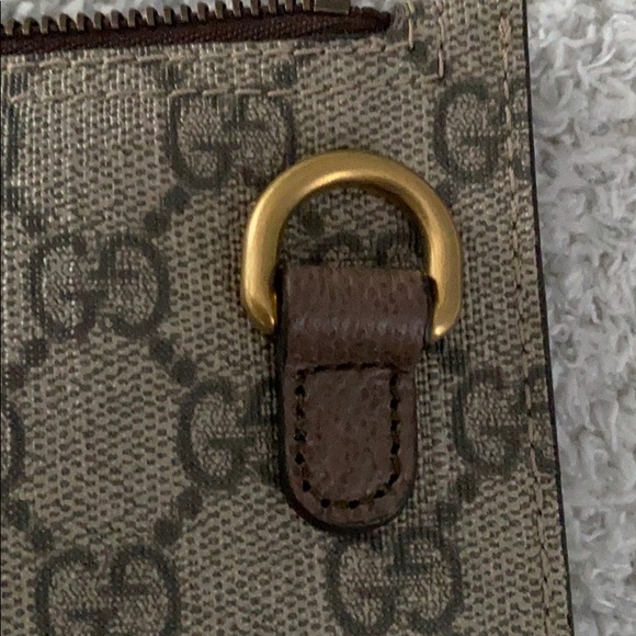 AUTHENTIC GUCCI POUCH - Picture 3 of 6